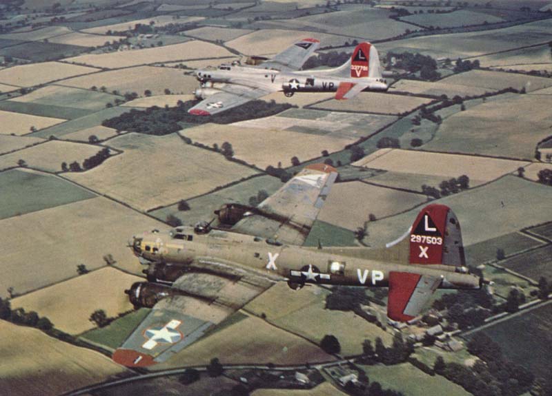 A pair of Boeing B-17G Fortress over England