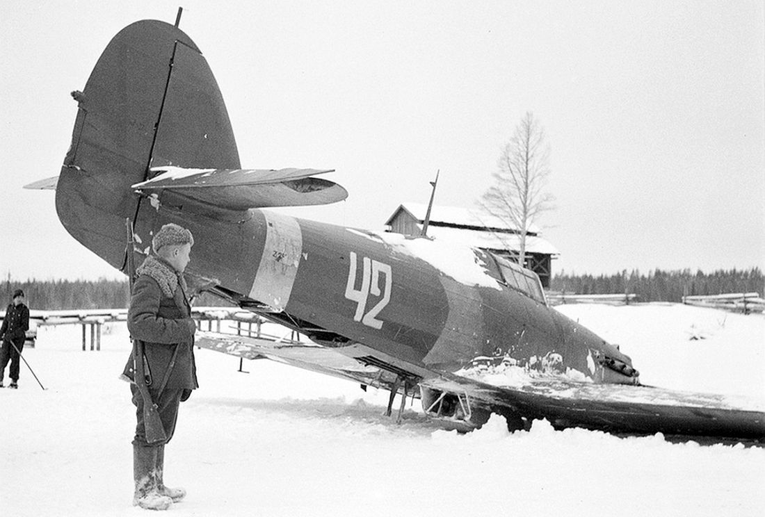 A Soviet Hawker Hurricane down, Finland, 1942 (1)