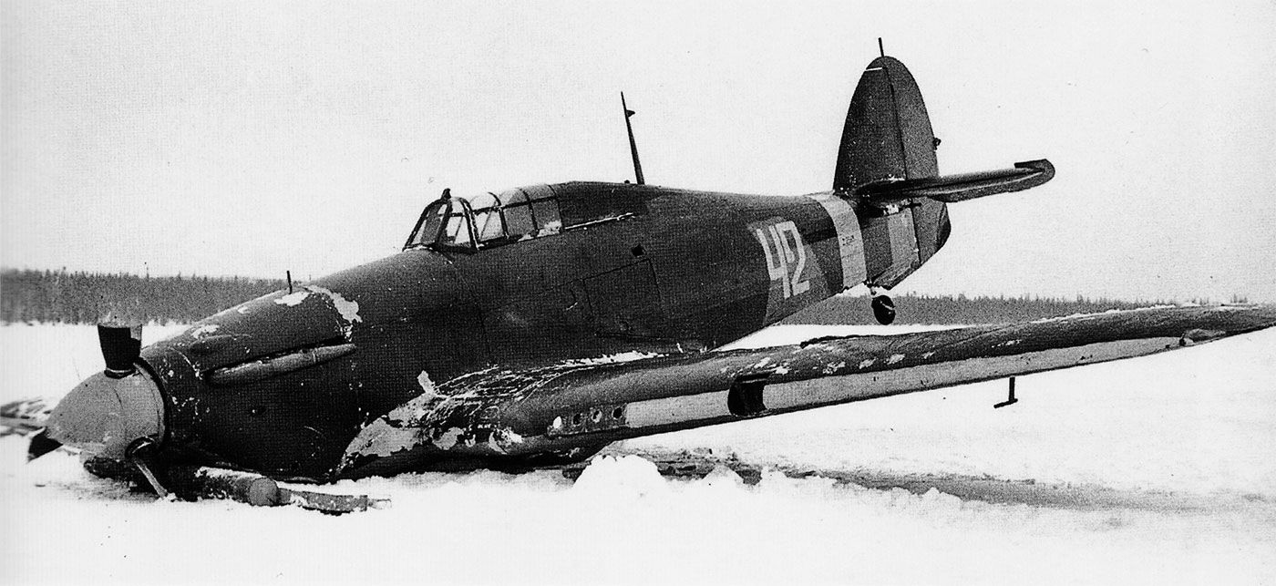 A Soviet Hawker Hurricane down, Finland, 1942 (2)