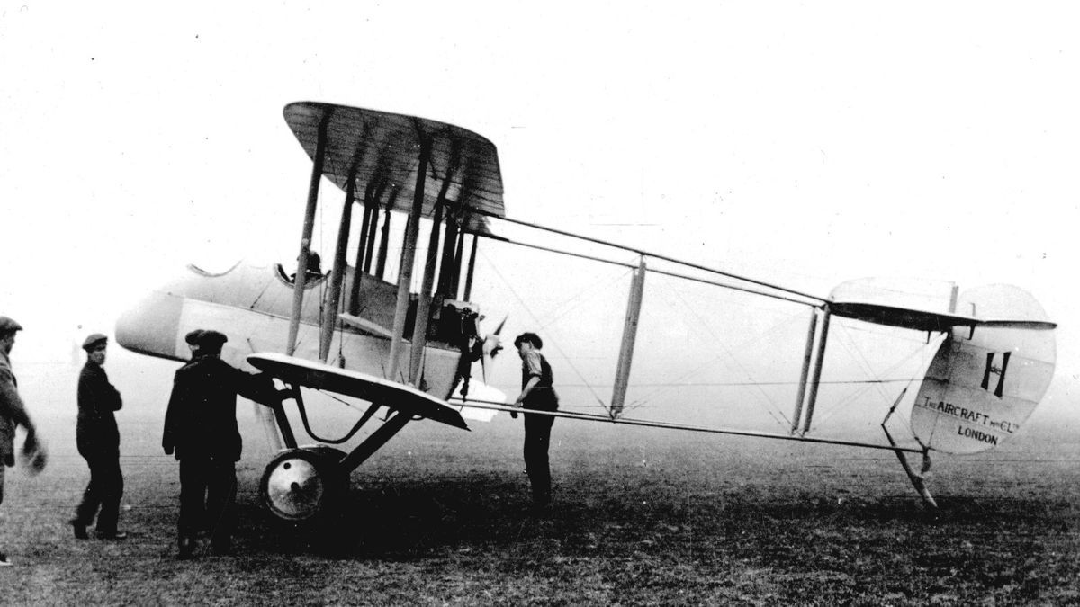 Airco D.H.1 at Hendon, 1915