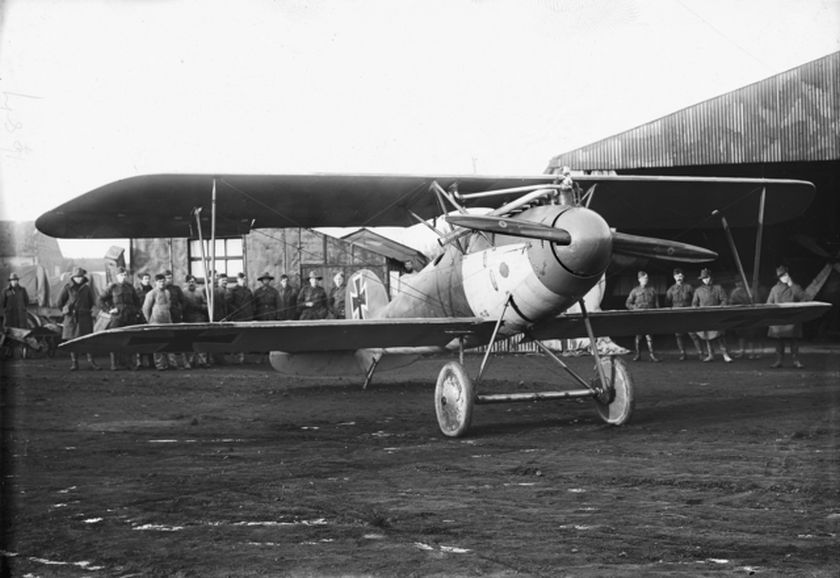 Albatros D.V no. D.5390/17,  France, 1917 (4)