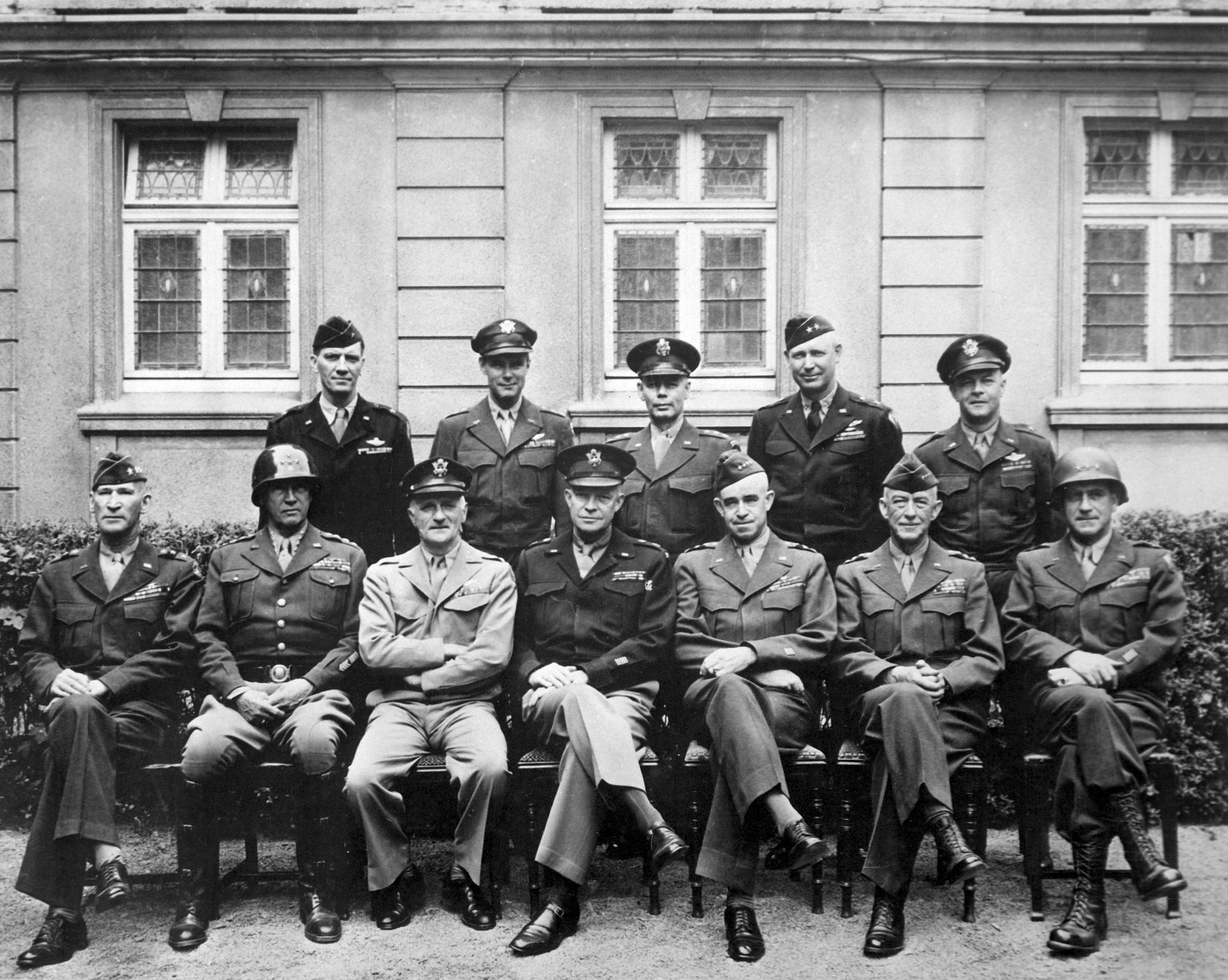 American_World_War_II_senior_military_officials_1945