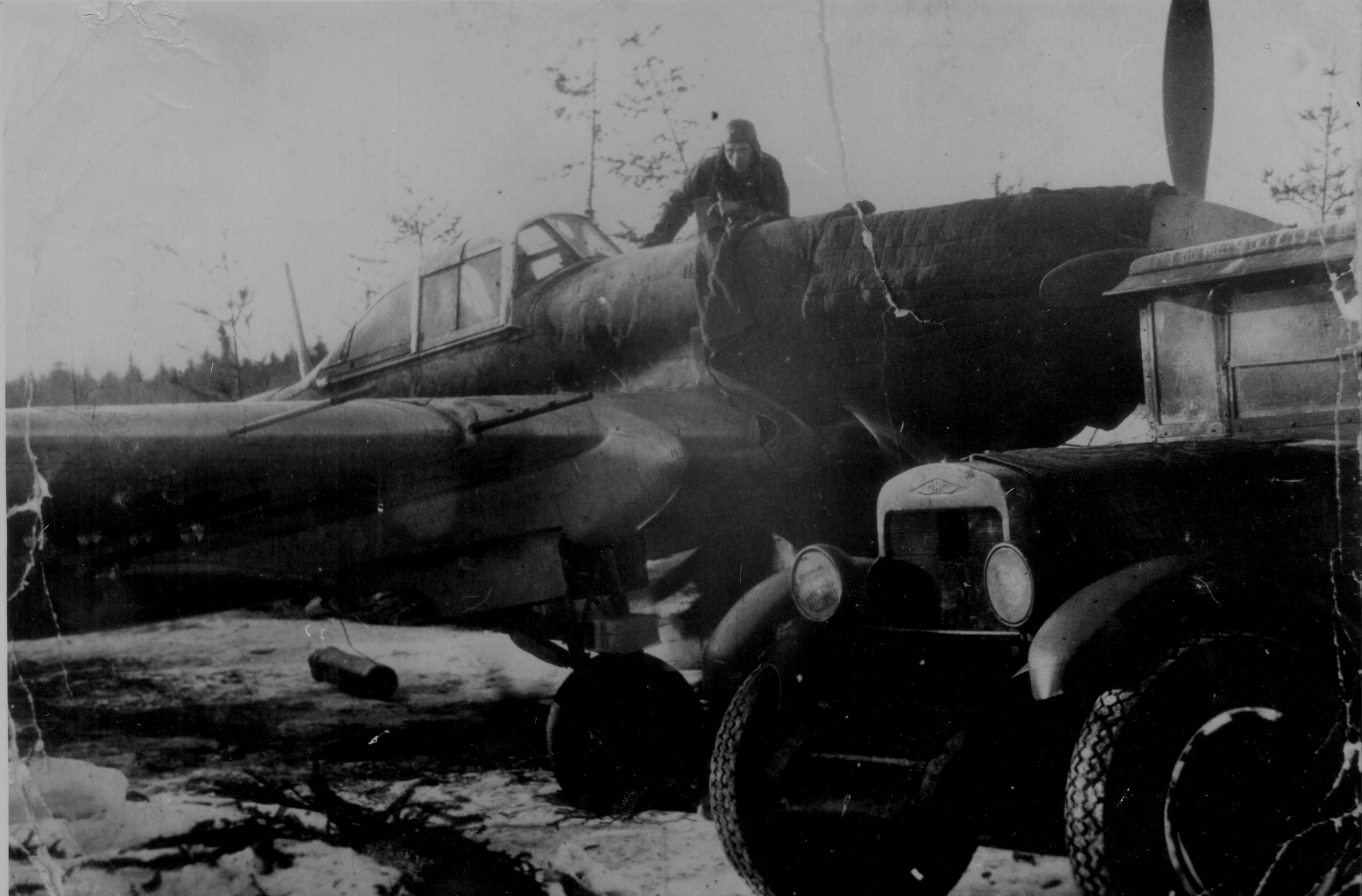 An early Ilyushin Il-2, 1942