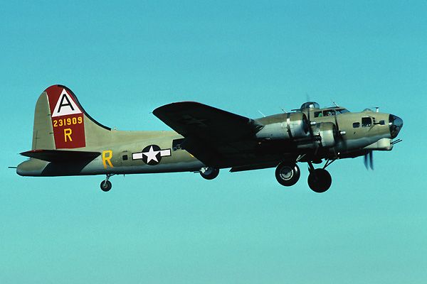 B-17 of 91st BG, Bassingbourn, on final approach