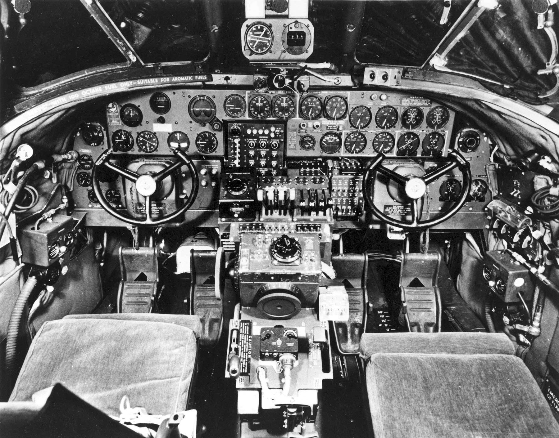 B-24_cockpit