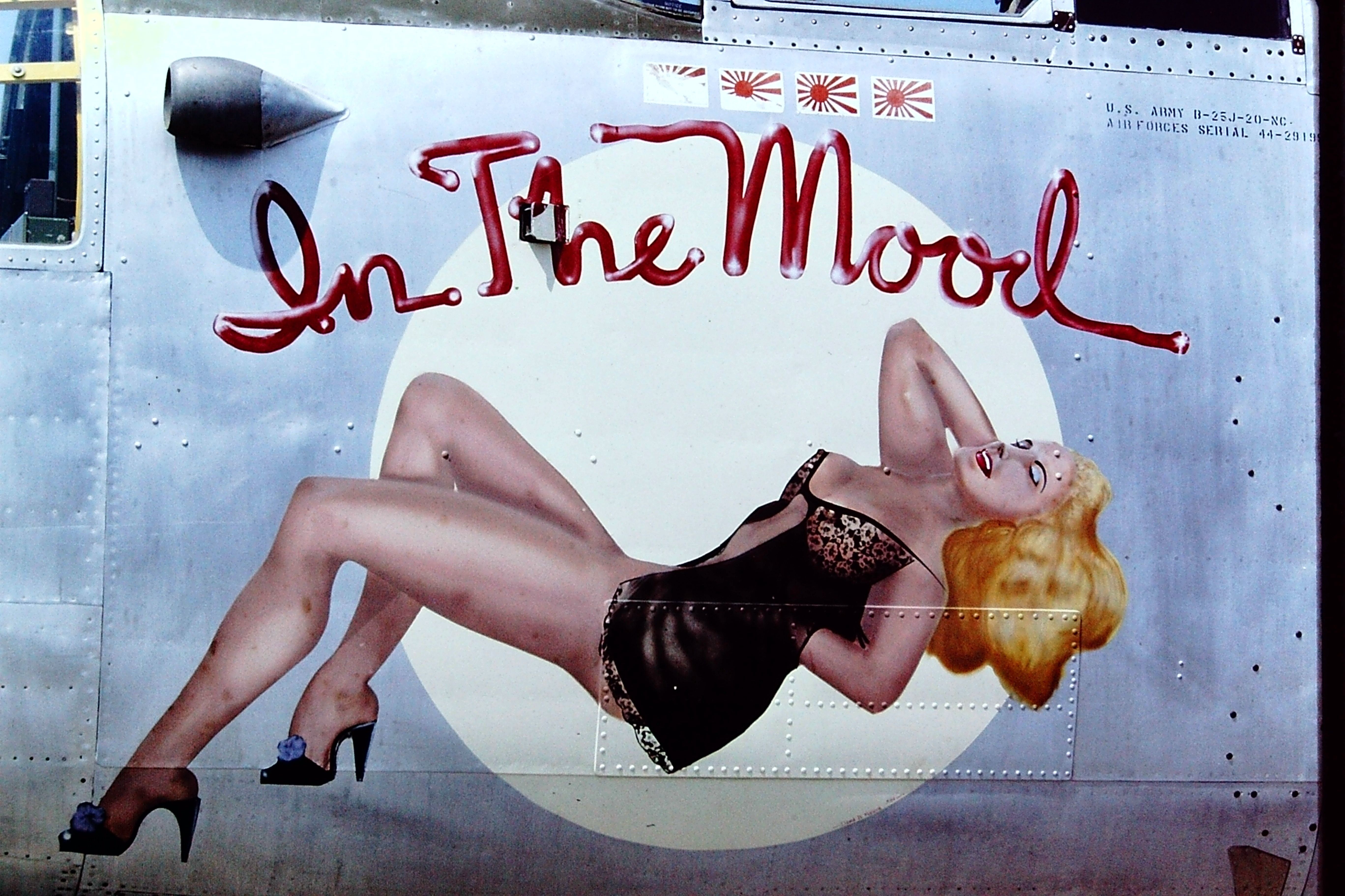 B-25J - In The Mood.jpg