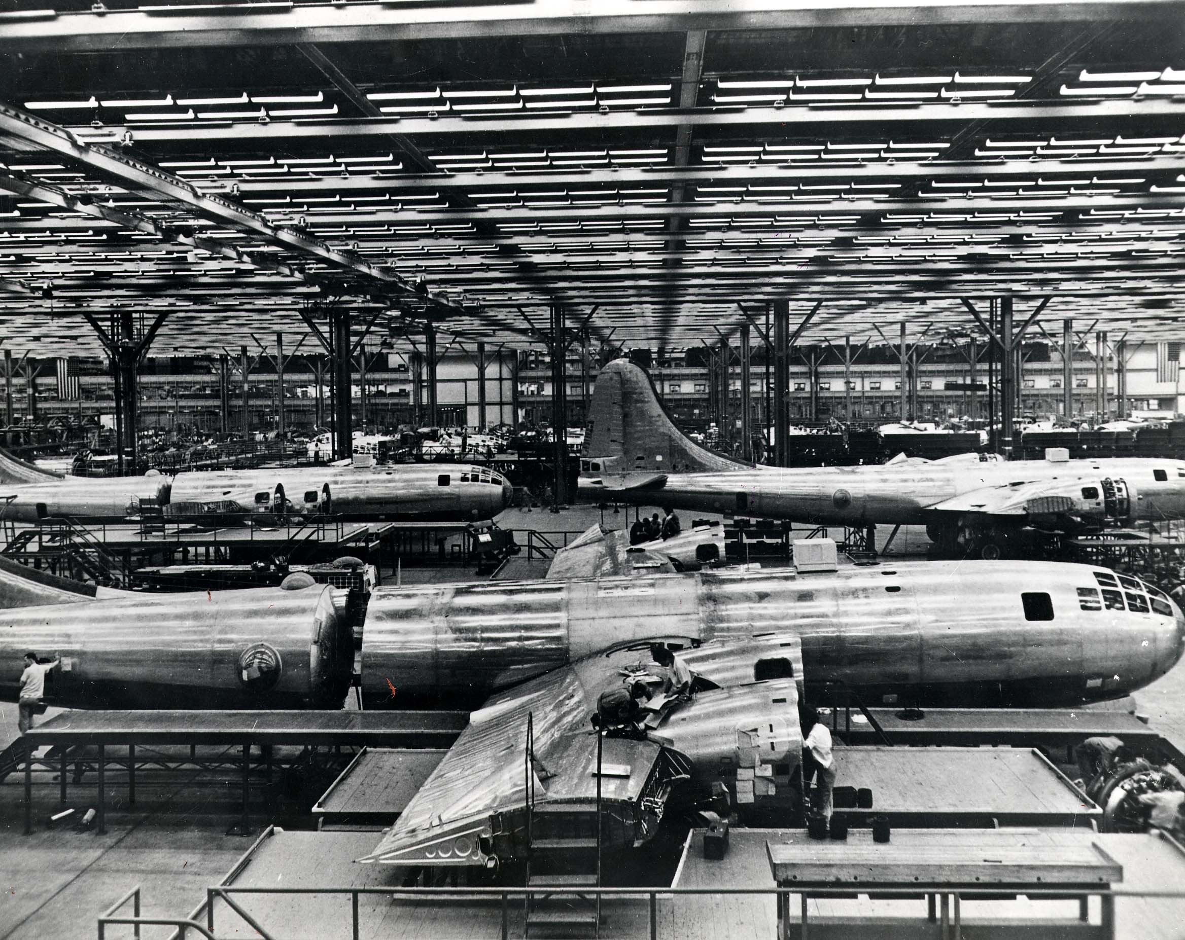 B-29_being_made_4