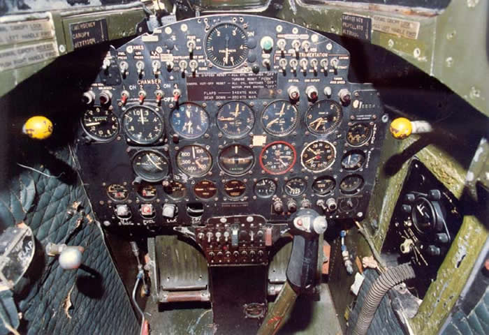 Bell_X-1B_Cockpit