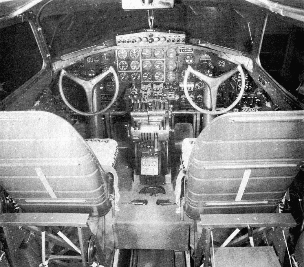 boeing-b-17b-flying-fortress-cockpit-bomber-01