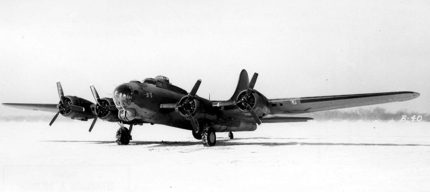 Boeing-Lockheed_Vega_B-40