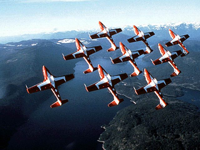 Canadas Equivalent To The Blue Angels I give you the "Snowbirds"