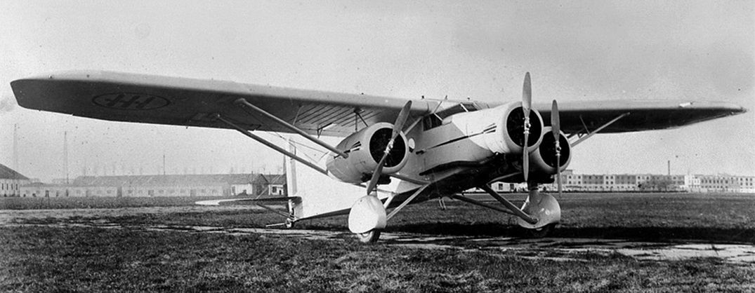 Caproni Ca.133, the front- starboard view