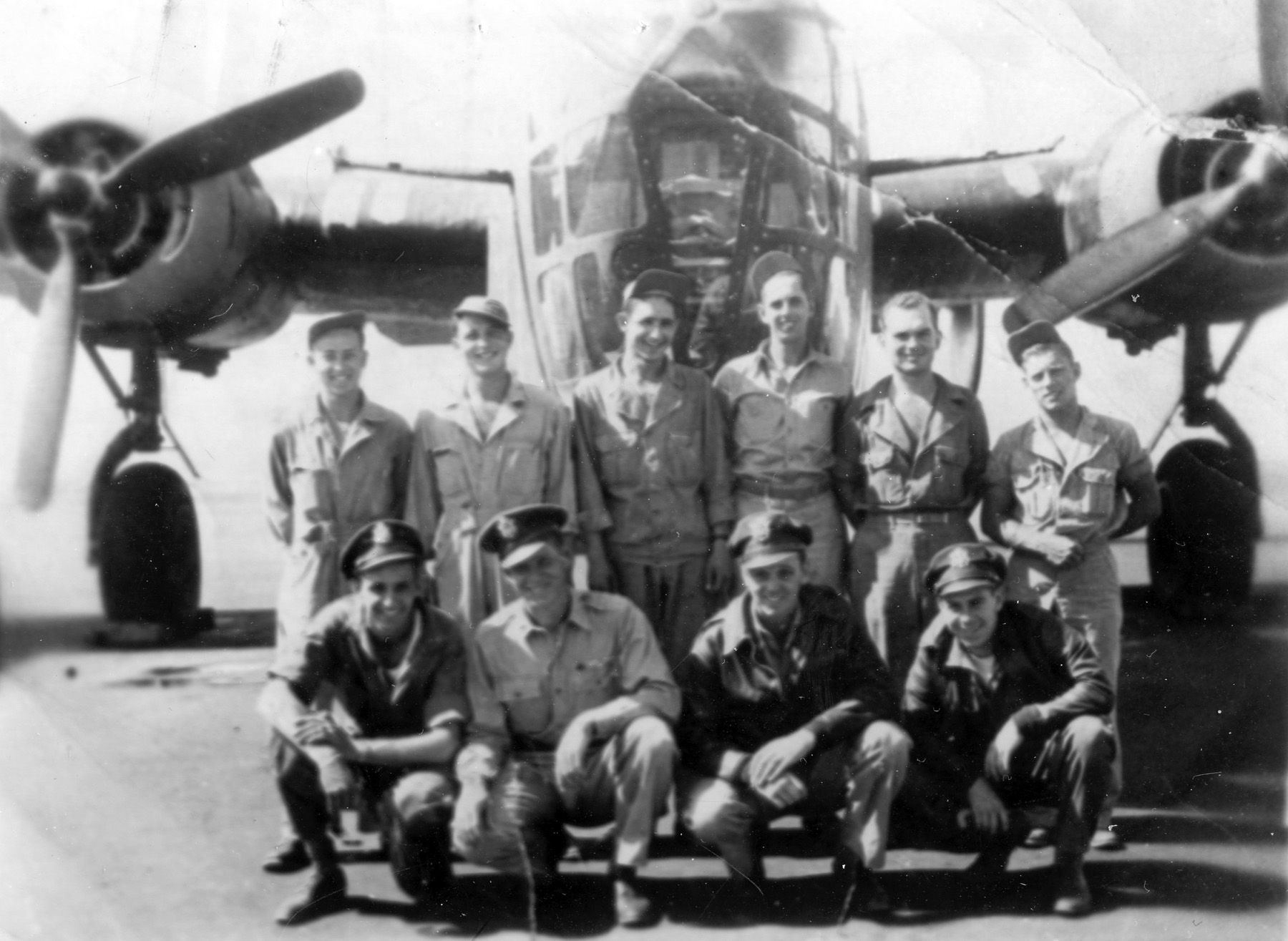 Consolidated B-24D "Strawberry Bitch" Crew