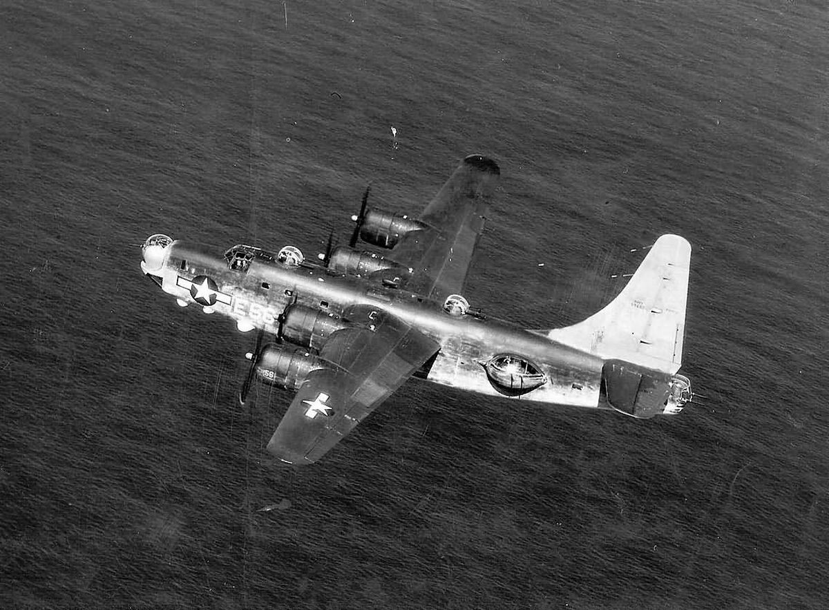 Consolidated Vultee PB4Y-2 Privateer, Bu.No. 59602, 1944 (4)