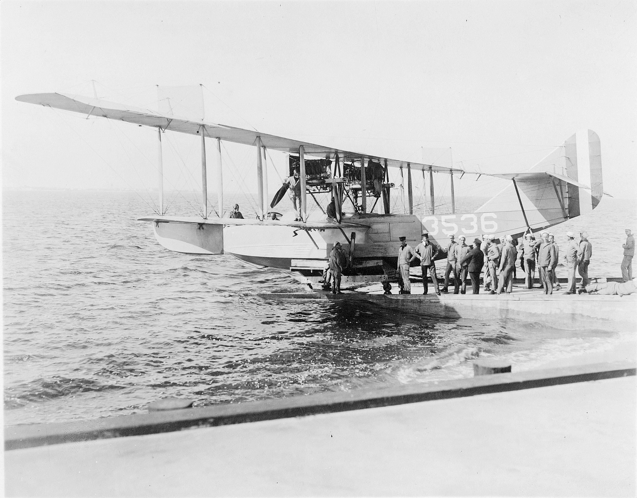 Curtiss H16