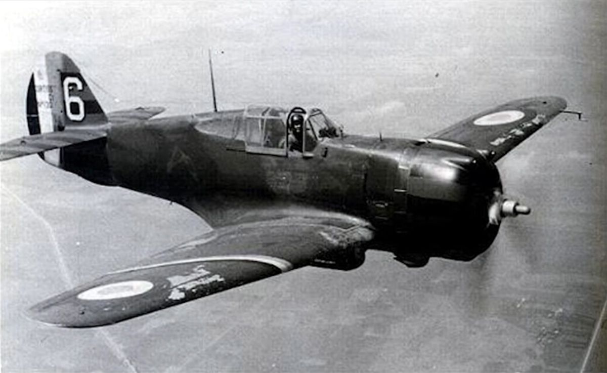 Curtiss Hawk 75 no.267, GC I/5 "White 6", Vichy markings