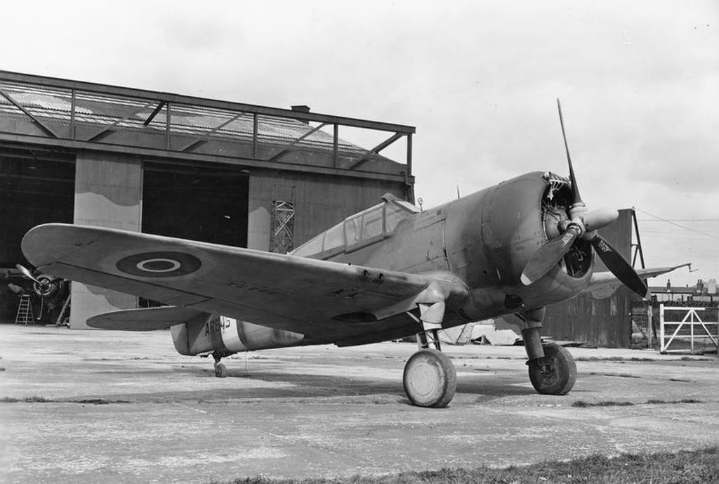 Curtiss Mohawk Mk.IV AR645 (2)