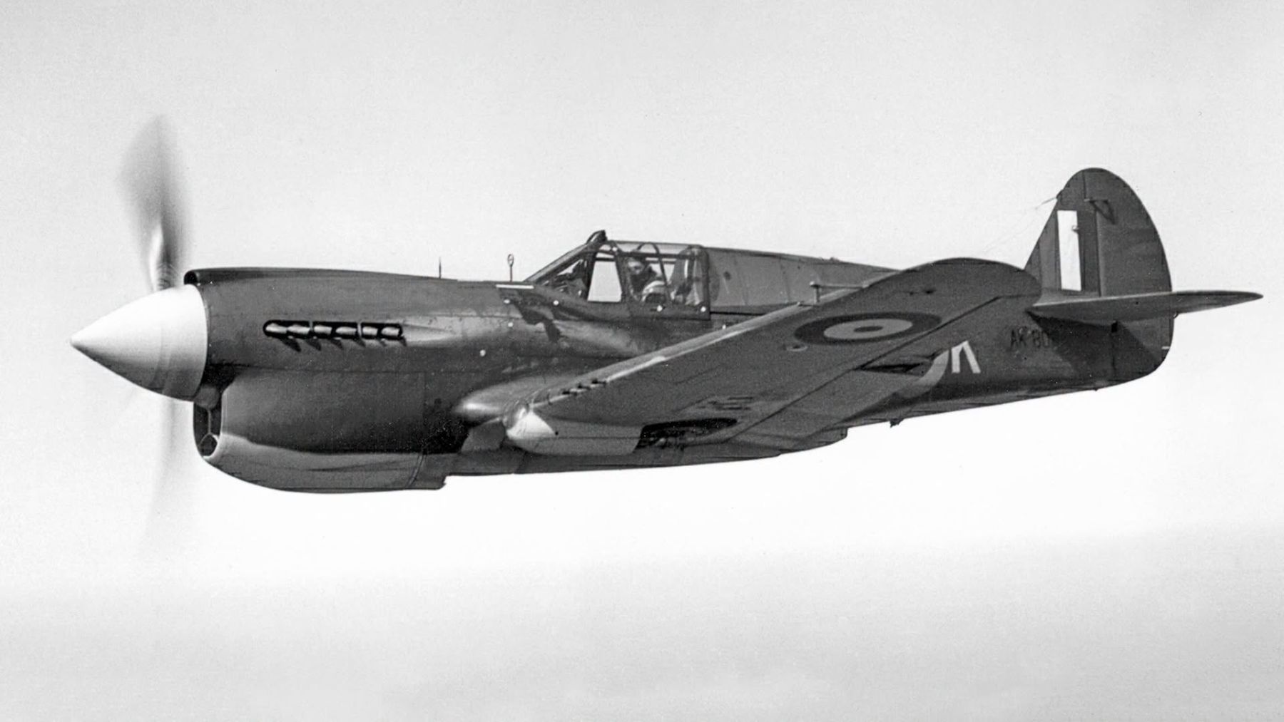 Curtiss P-40E  RAF Kittyhawk s/n. AK803, code RE-K of no. 118 Squadron RCAF, 1942
