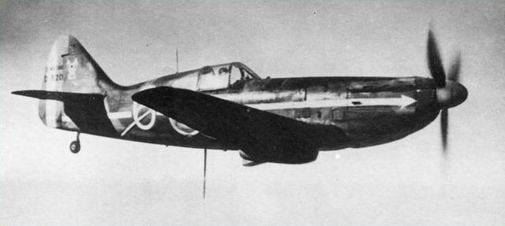 Dewoitine D.520 no.277, GC III/6, 1940 (3)