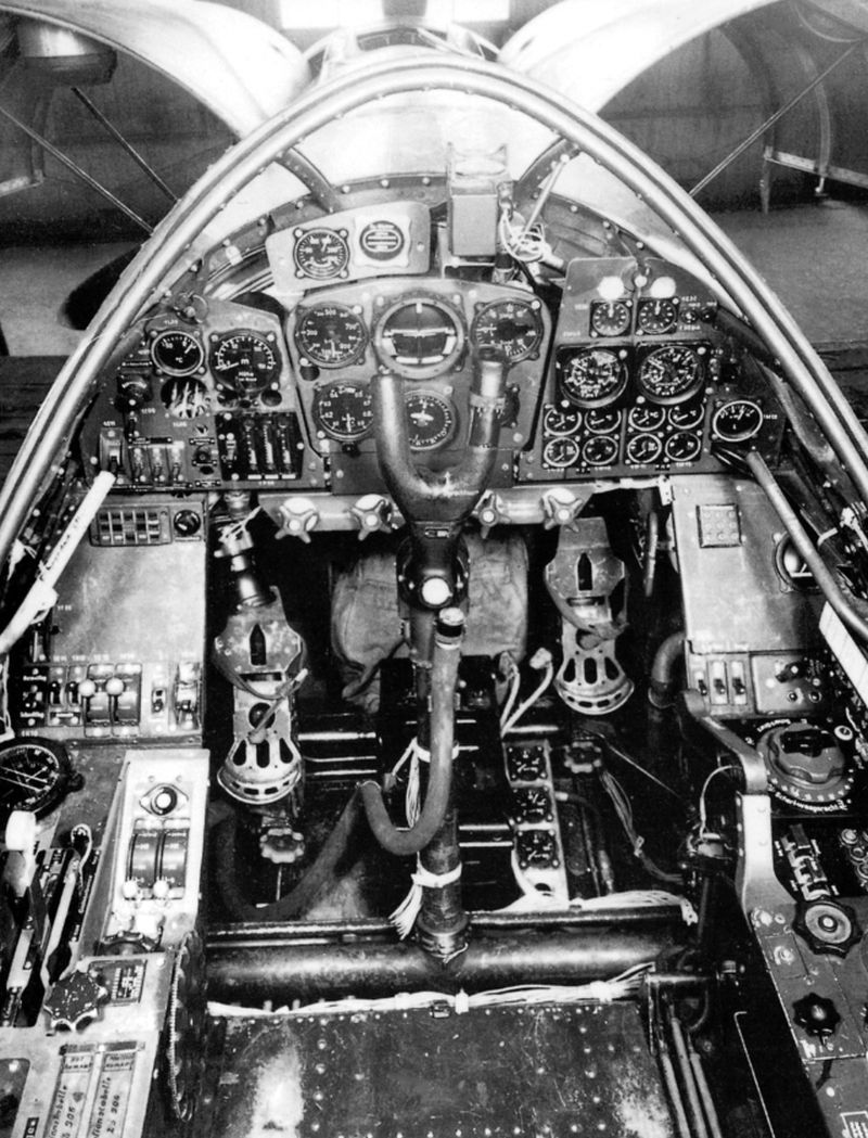 Dornier Do 335 cockpit