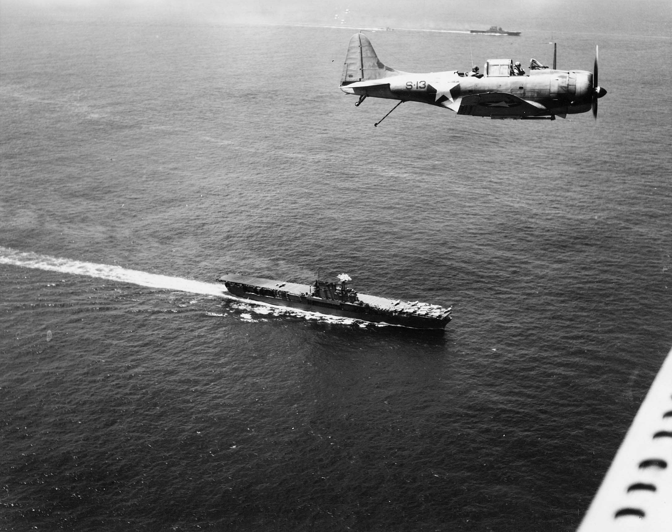 Douglas SBD Dauntless, USS Enterprise CV-6 & USS Saratoga CV-3, Guadalcanal, 19 Dec 1942 (1)