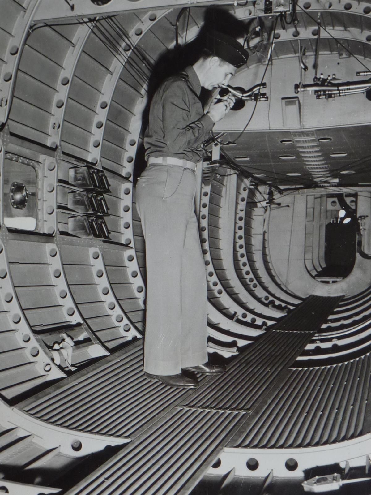 Douglas_XB-19_Hemisphere_Defender_