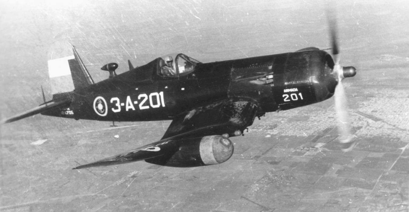 F4U-5 Corsair 3-A-211 (BuAer 121928).