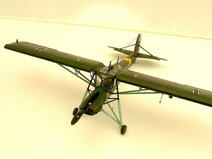 Fieseler Fi-156 C.3 Storch 1/JG54 Siewierskaja 1942 Heller 1:72
