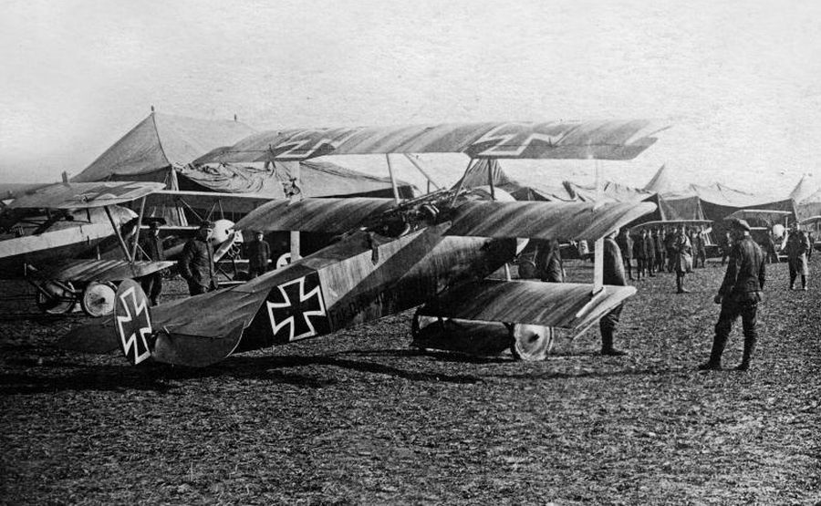 Fokker Dr.I  404/17 (1)