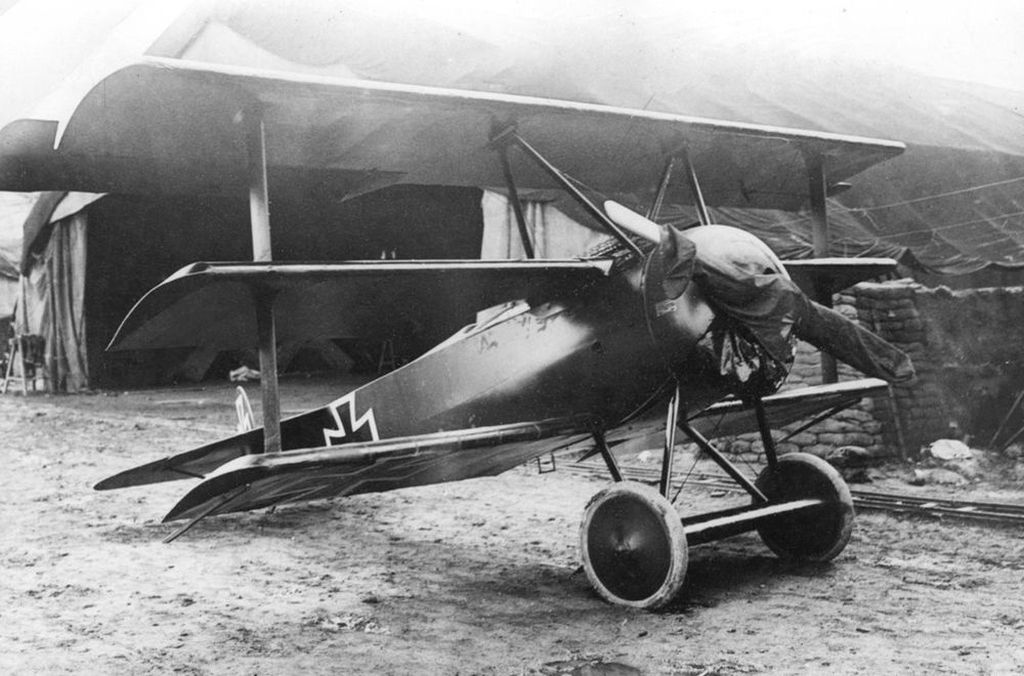 Fokker Dr.I 425/17,  March 1918 (1)
