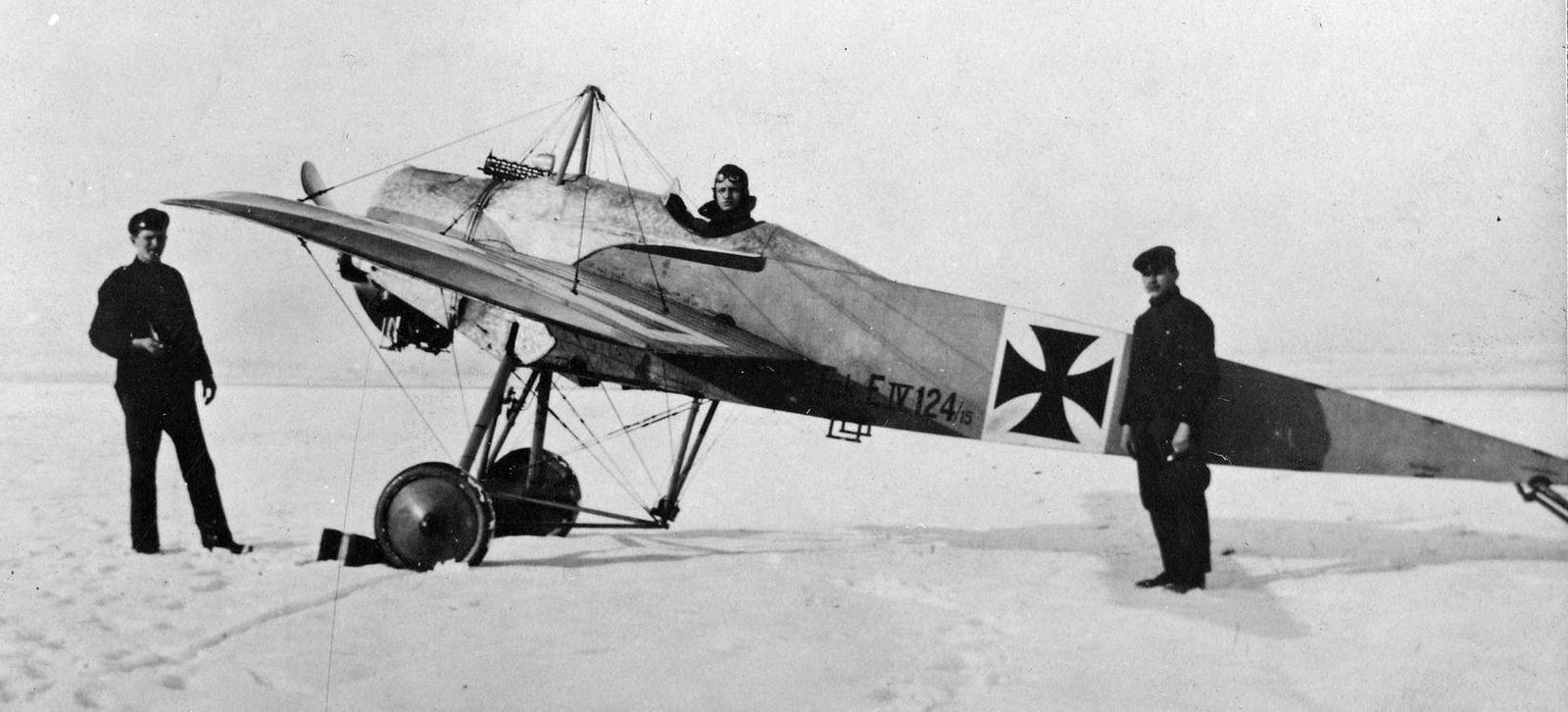 Fokker E.IV no. 124/15 Aircraft of World War II Forums