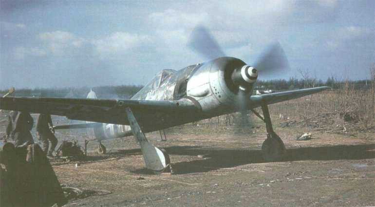 Fw-190 preparing to take off.