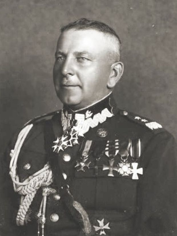 General Kazimierz Fabrycy (1888-1958), the Commander of the Army Karpaty in 1939.