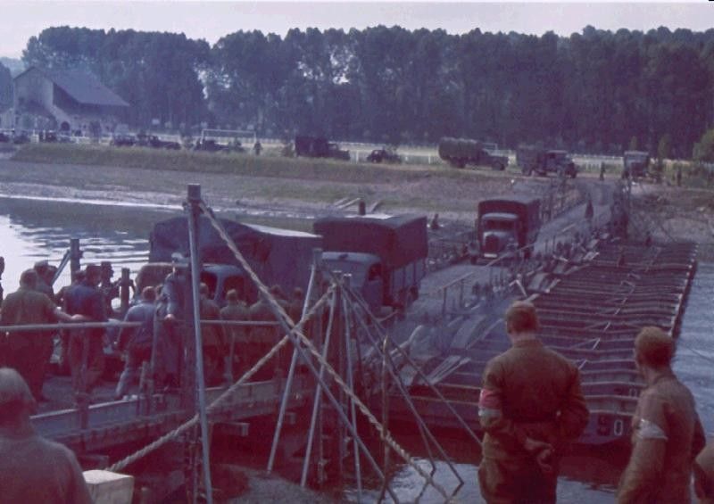 German Motorised column