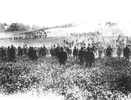 German troops advancing, August 1914