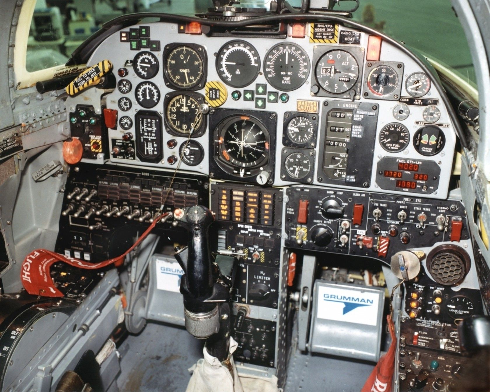 Grumman_X-29_Cockpit