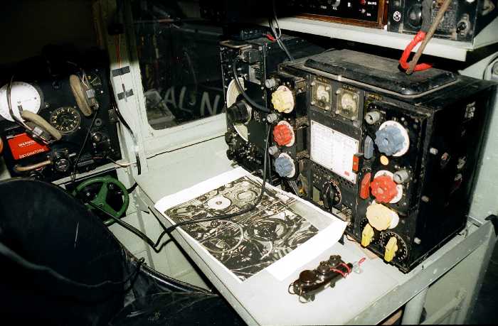 Handley Page Halifax - Wireless Operators Position