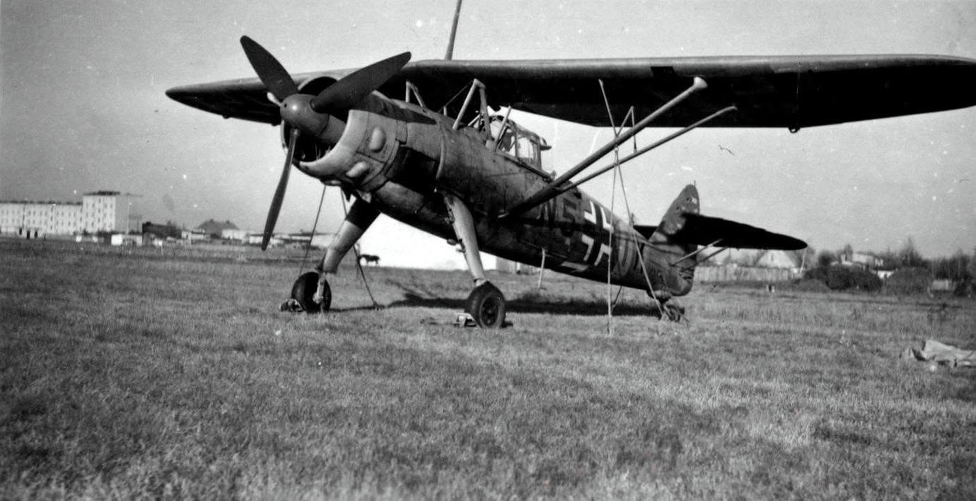 Henschel Hs 126 N5+IK of the 2nd. Staffel of the Erg.Nahaufkl.Gr. Bromberg (ex Erg.Aufkl.Gruppe Döberitz), 1942/1943