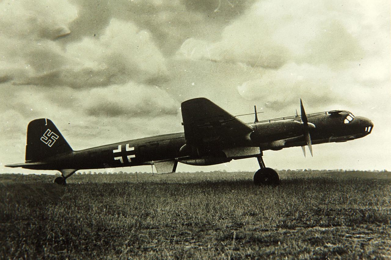 Henschel_HS_130