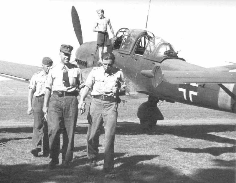 Highly decorated Stuka crew