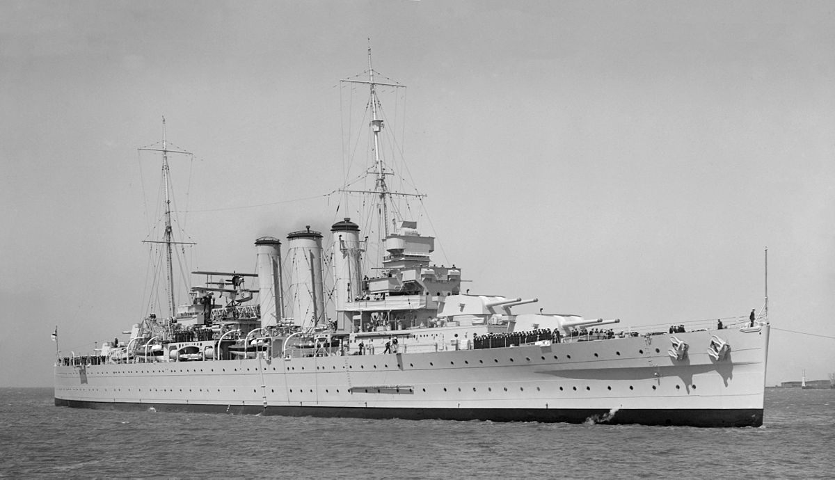 HMAS Australia heavy cruiser, 1937