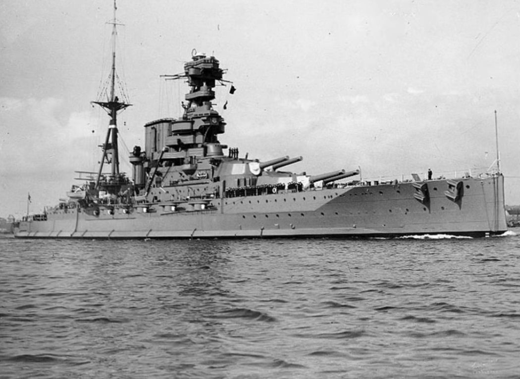 HMS Barham, a Queen Elizabeth-class battleship (1)