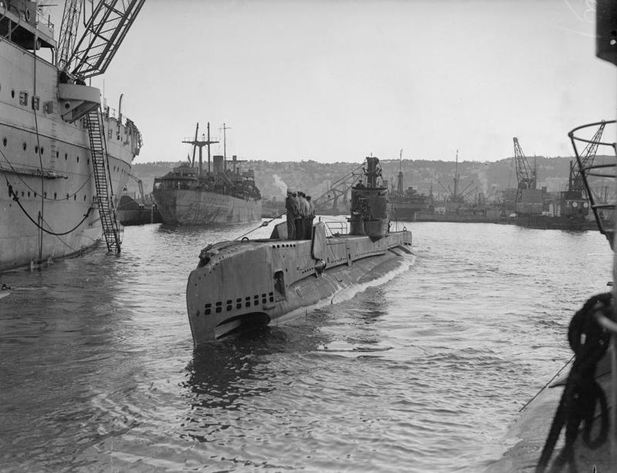 HMS Saracen P247, 1943