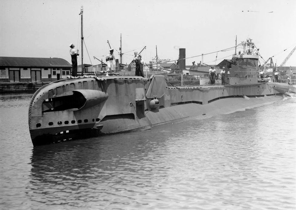 HMS Telemachus P321 (2)