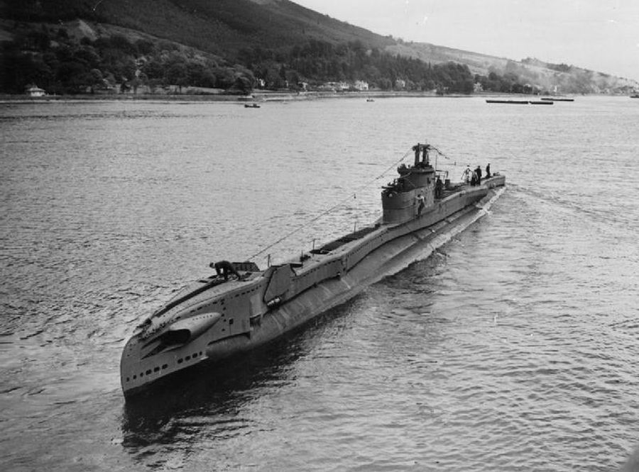 HMS Thule P325, 1944 (1)