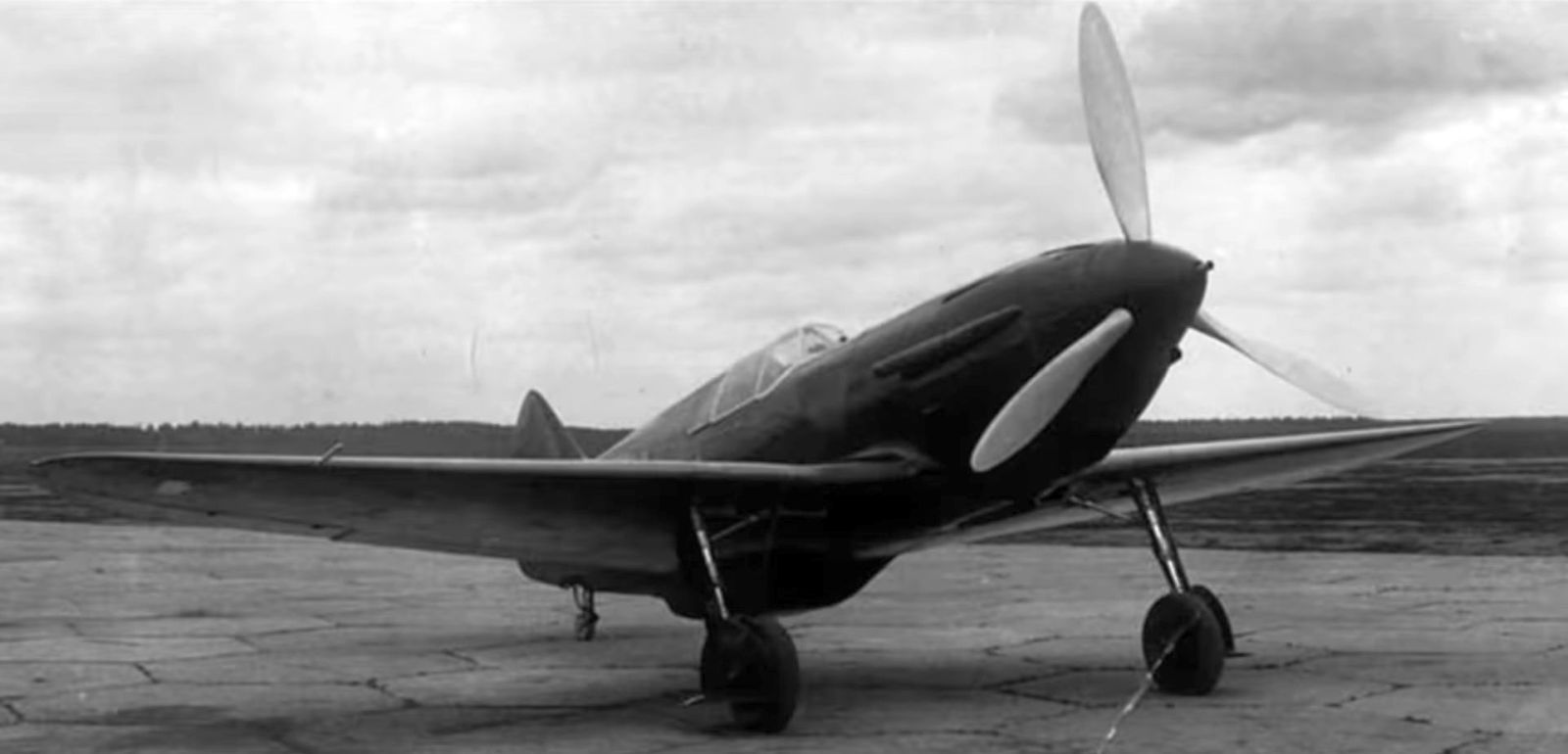 I-301, LaGG-3 prototype, 1940 (2)