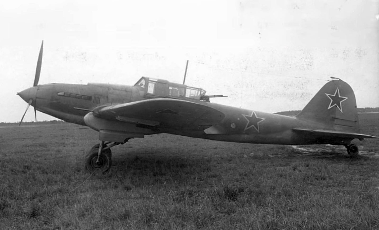 Ilyushin Il-2 no.309001 on tests in the NII VVS