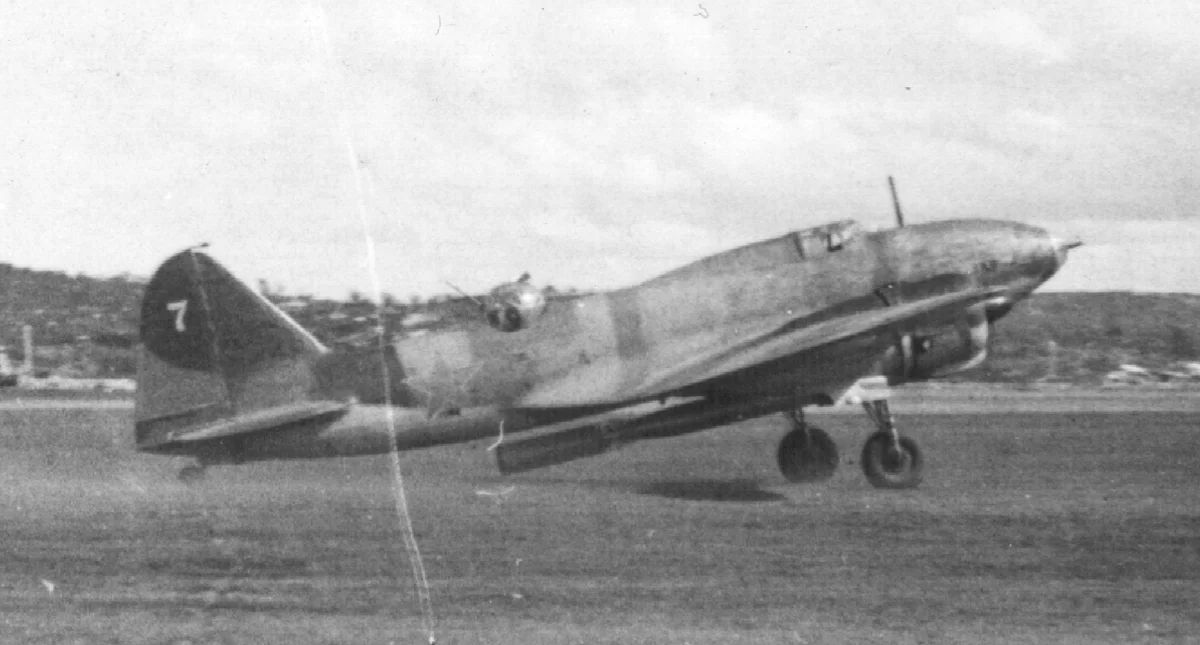 Ilyushin IL-4T of the 24th MTAP taking off with the 45-36-AV torpedo