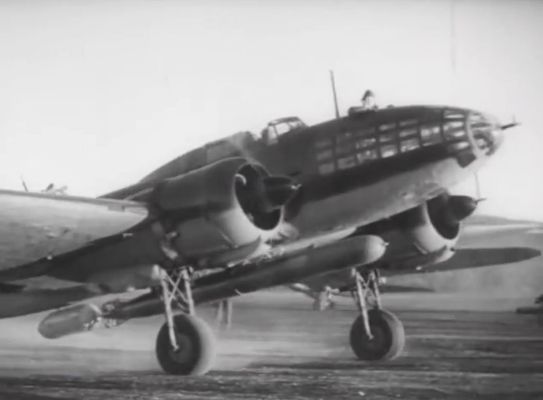 Ilyushin Il-4T with a 45-36-AVA torpedo