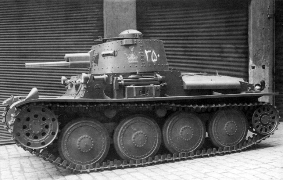 Iranian Army Škoda-CKD TNH-P light tank, 1937 (1)